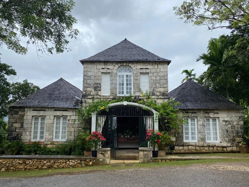 The Country House