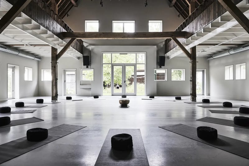 The session hall in the old stable