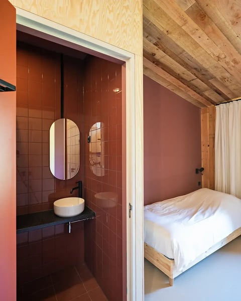 A bathroom at The Place To Be